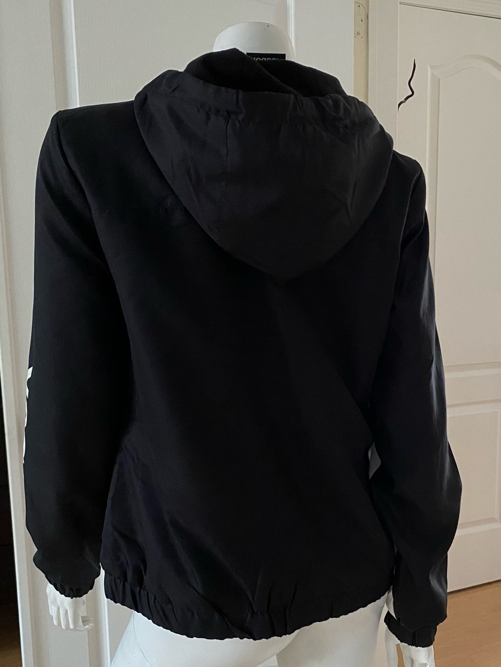 Reebok Black White Hoodie Jacket with Red Accents - Picture 4 of 5